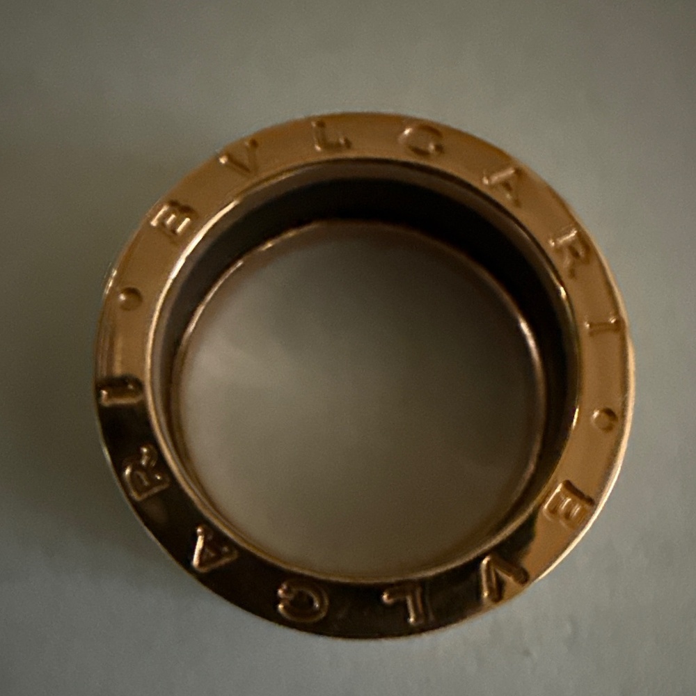 Bulgari B.zero 1, 1 band,  rose gold and ceramic ring